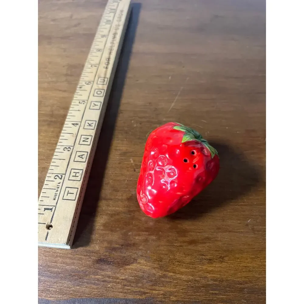 Unbranded vintage figural